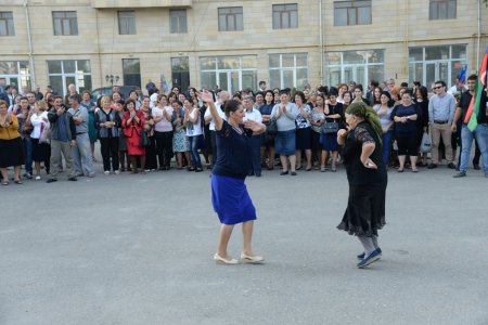 Nəsimidə hakim partiyanın referendum təbliğatı...