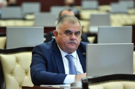 Həm sülhdən danışır, həm də atəşkəsi pozur: Həm sülhdən danışır, həm də atəşkəsi pozur: